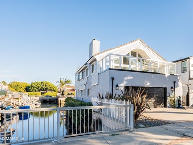 Fully furnished and turnkey, this waterfront residence is set on - photo 5
