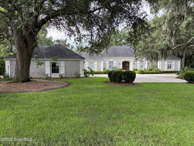 Enjoy this peaceful, quiet home tucked under the beautiful trees - photo 1
