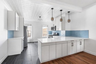 BEAUTIFULLY RENOVATED & METICULOUSLY WELL-MAINTAINED - photo 5
