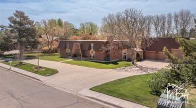 (private lake, pond, creek) Home Sale Pending in Garden City Kansas