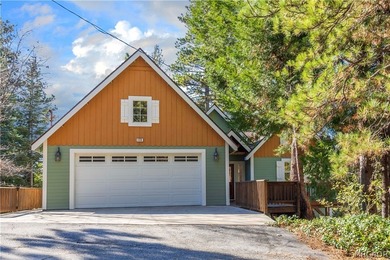 Beautifully maintained and thoughtfully designed, this spacious - photo 3