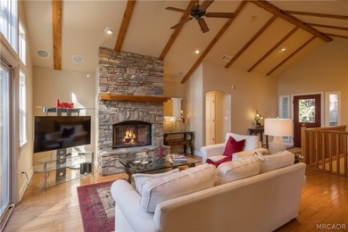 Beautifully maintained and thoughtfully designed, this spacious - photo 7