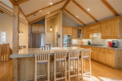 Beautifully maintained and thoughtfully designed, this spacious - photo 9
