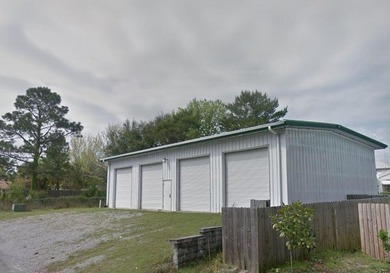 No commercial/retail usage. Residential housing or Personal - photo 1