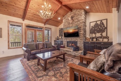 Welcome to this beautiful 4-bedroom, 3-bath mountain retreat - photo 2