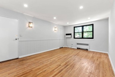 Welcome to Your Oasis in Beech Hills: True 3-Bedroom Upper Unit - photo 4