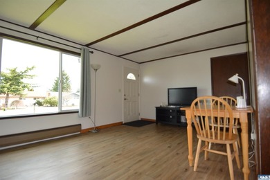 Cute and full of character, this cozy 3-bedroom, 1-bath in town - photo 4