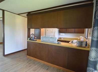 Cute and full of character, this cozy 3-bedroom, 1-bath in town - photo 7