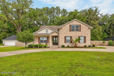Beautiful 4-bedroom home in sought-after Carriage Gate - photo 1