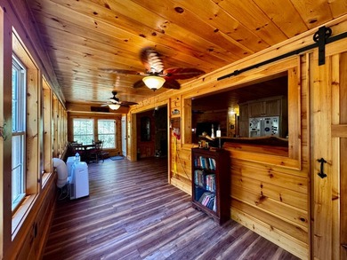 Escape to your own private riverside retreat with this - photo 5