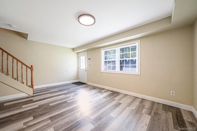 Bright, airy, and move in ready. This 3 bedroom, 1.5 bath - photo 6