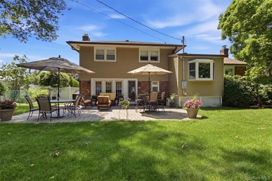 Welcome home to 61 Viola Drive, a pristine, move-in-ready redone - photo 36