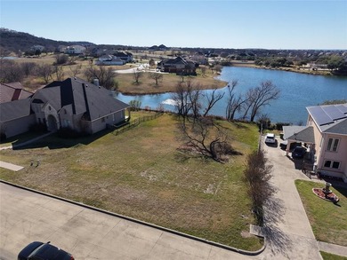 Discover the potential of 307 Golden Pond Drive, Cedar Hill, TX - photo 2