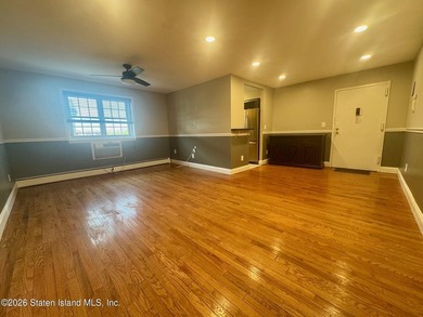 Large updated one-bedroom co-op featuring a brand-new kitchen - photo 3