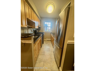 Large updated one-bedroom co-op featuring a brand-new kitchen - photo 6