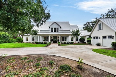 HOMES IN THIS EXCLUSIVE GATED NEIGHBORHOOD RARELY COME TO MARKET - photo 2