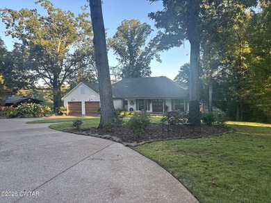 (private lake, pond, creek) Home For Sale in Lexington Tennessee