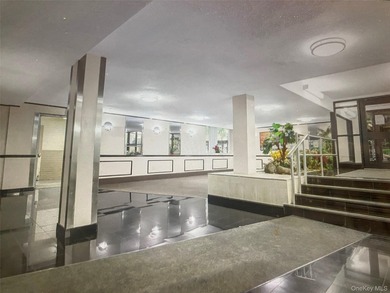 Located in a beautiful and well-maintained co-op building in the