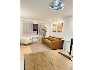 Located in a beautiful and well-maintained co-op building in the