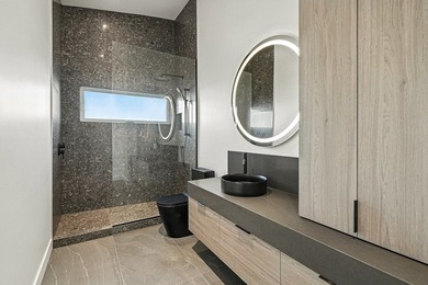 Elegance. Raffinement. Acces direct au lac. Cette residence - photo 42