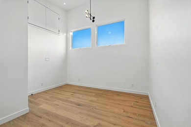Elegance. Raffinement. Acces direct au lac. Cette residence - photo 44