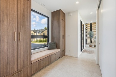 Elegance. Raffinement. Acces direct au lac. Cette residence - photo 45
