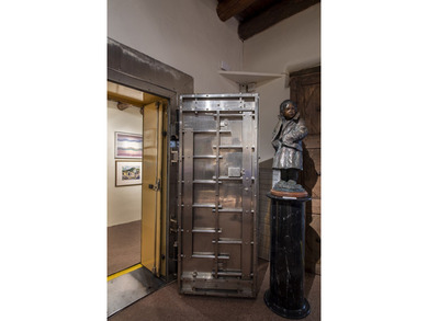An exceptionally rare offering on Santa Fe's Historic Eastside - photo 8
