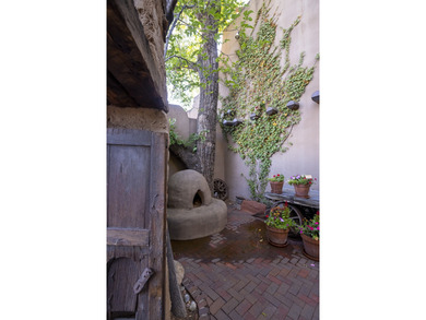 An exceptionally rare offering on Santa Fe's Historic Eastside - photo 9