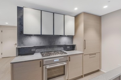 Residence 6C at 1425 Hudson is the kind of uptown waterfront