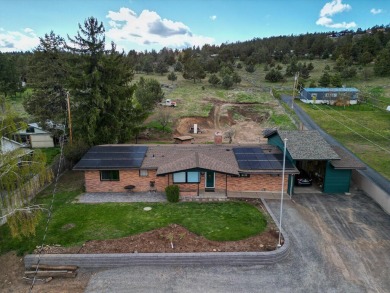 Lake Home For Sale in Klamath Falls, Oregon