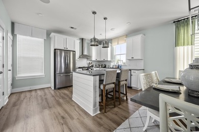 Stunning 4 bed 3 .5 bath home in Mixson. Spacious open floor - photo 16