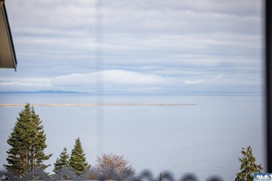 Wake up to breathtaking views of the Strait of Juan de Fuca - photo 24