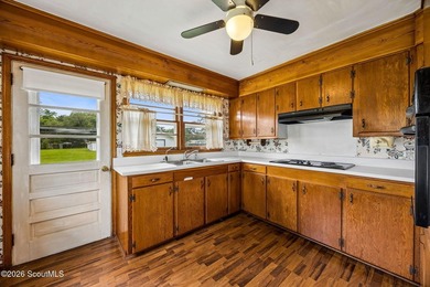 Discover a unique 1.86-acre property just minutes from Kings Bay - photo 10
