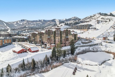 Experience the ultimate in mountain living with this stunning - photo 2