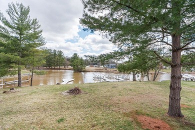 Live your best lake life at this stunning turnkey waterfront - photo 42
