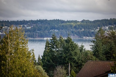 Wake up to breathtaking views of the Strait of Juan de Fuca - photo 43