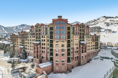 Experience the ultimate in mountain living with this stunning - photo 3