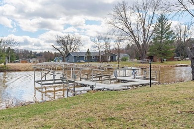 Live your best lake life at this stunning turnkey waterfront - photo 43