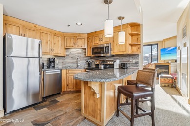 Experience the ultimate in mountain living with this stunning - photo 9