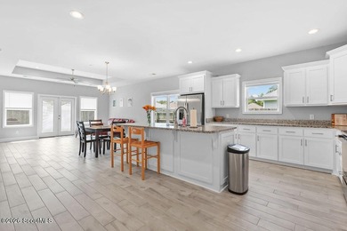 Welcome home! Built in 2021, this pristine residence perfectly - photo 8