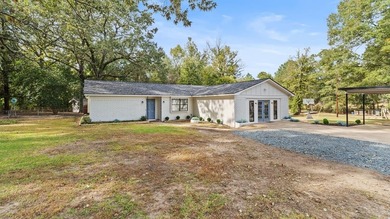 (private lake, pond, creek) Home For Sale in Maud Texas