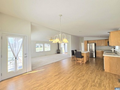 Enjoy a perfect blend of country serenity and modern convenience - photo 8