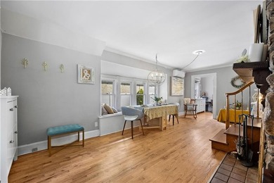 Great opportunity to own this fully detached single family home - photo 7