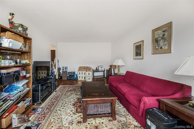 Needs renovations and is priced accordingly! This spacious - photo 7