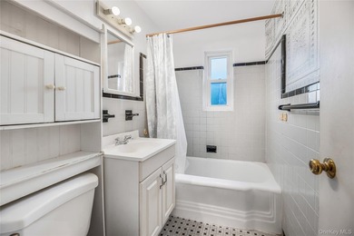 Needs renovations and is priced accordingly! This spacious - photo 10