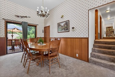 Beautifully situated in a prime Lake Almanor West location, this - photo 8