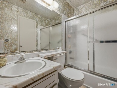 Welcome to easy living in Bridgeport's desirable North End! - photo 19
