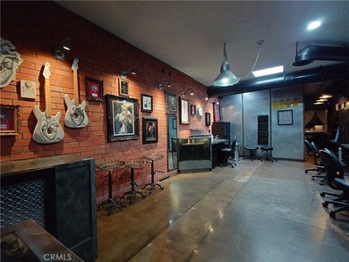 Rare opportunity to acquire a highly regarded, fully operational - photo 5