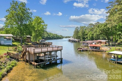 PRICE REDUCED!! Beautiful Lake Tillery home located in a - photo 44