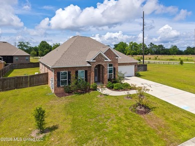 Spacious and full of potential, this 5-bedroom, 3-full-bath home - photo 48